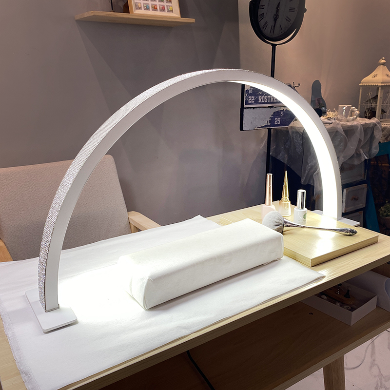 Luminária LED de Mesa em Arco  - Beauty No Makeup avaliação e preço