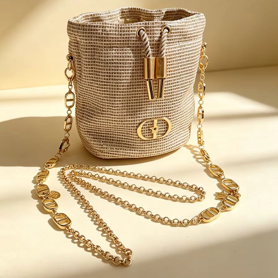 Bolsa Dior com textura tecida  - Beauty Makeup Dior avaliação e preço